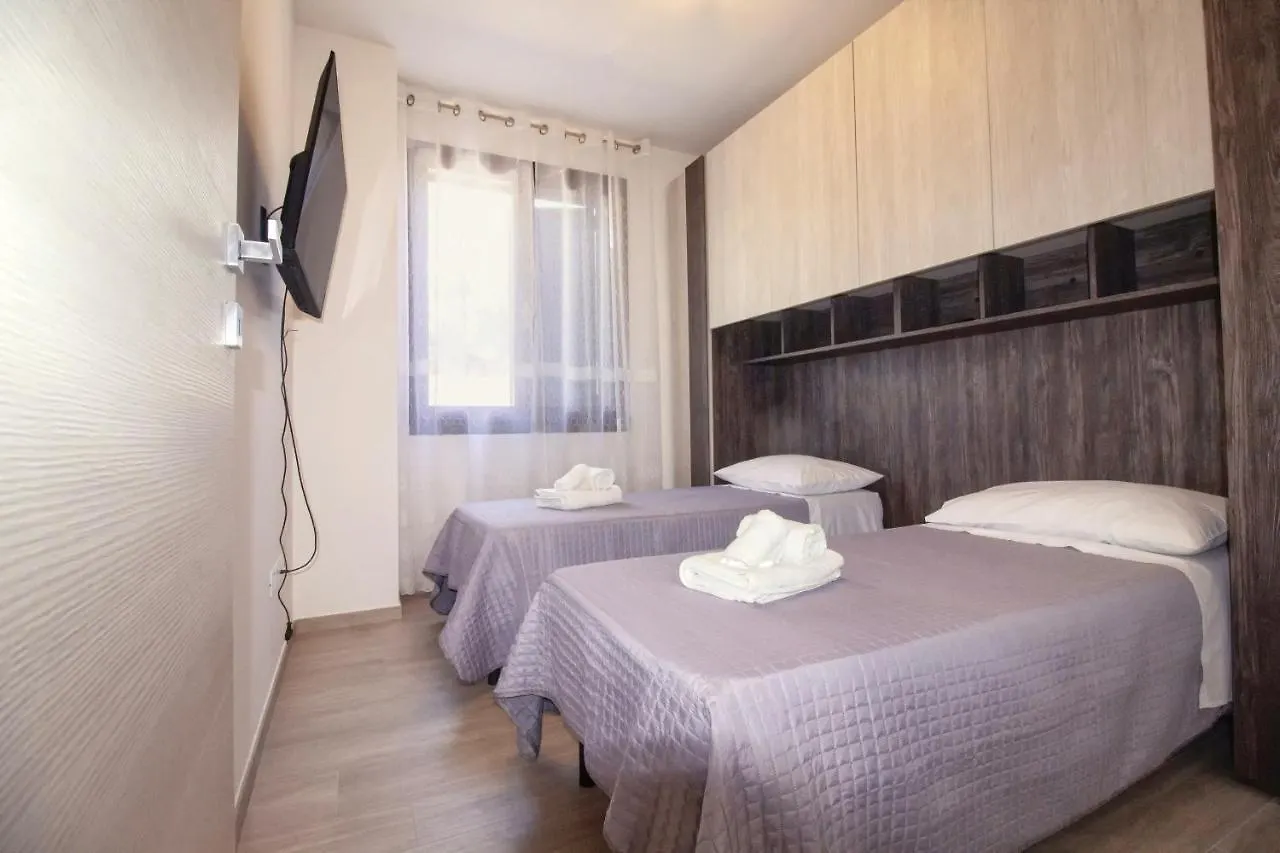 צ'צ'ינה Dd House Family Holiday Apartment