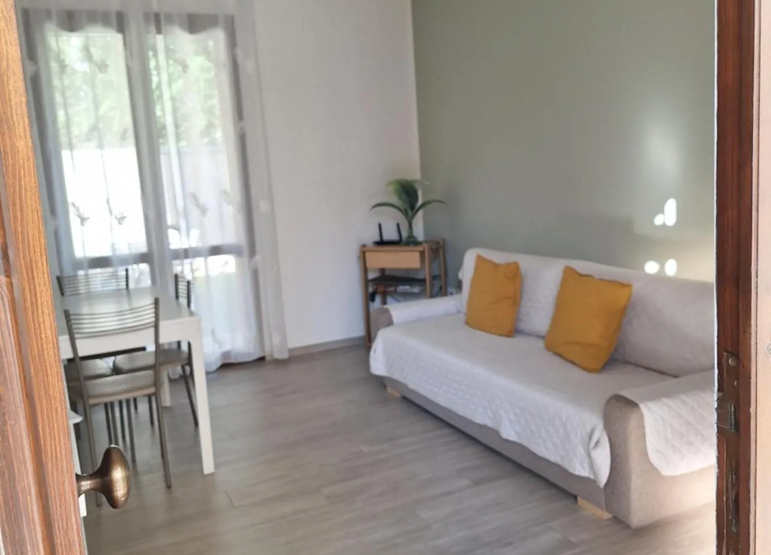 Dd House Family Holiday Apartment تشيزينا
